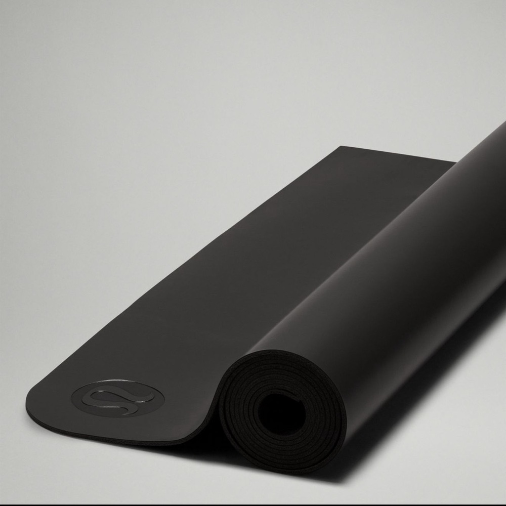 Lululemon Black Yoga Mat 3mm